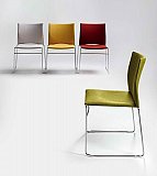 Sillas, taburetes y mesas para interior y exterior.