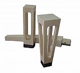 Produzione e realizzazione di piedi in legno in svariate forme, dimensioni e finiture, per divani, poltrone e mobili.