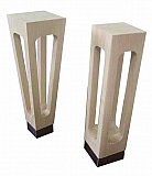 Produzione e realizzazione di piedi in legno in svariate forme, dimensioni e finiture, per divani, poltrone e mobili.